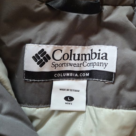 Columbia Men's Red and Gray Jacket - Picture 9 of 9
